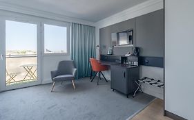 Holiday Inn Calais-Centre By Ihg